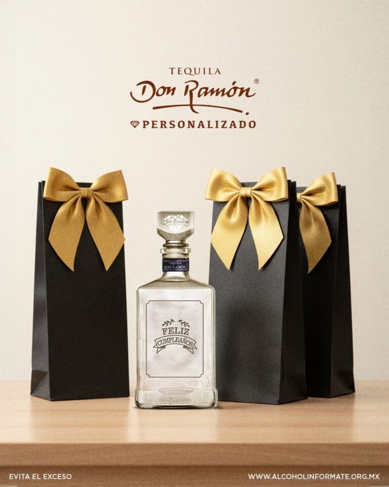 Botella de tequila personalizado grabada con felicitación de cumpleaños
